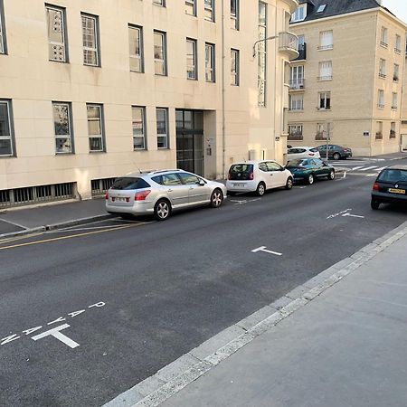 Jacobins Lägenhet Caen Exteriör bild